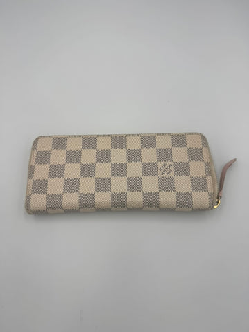 Pre-owned Clemence Wallet Damier Azur Microchip rose ballerine interior