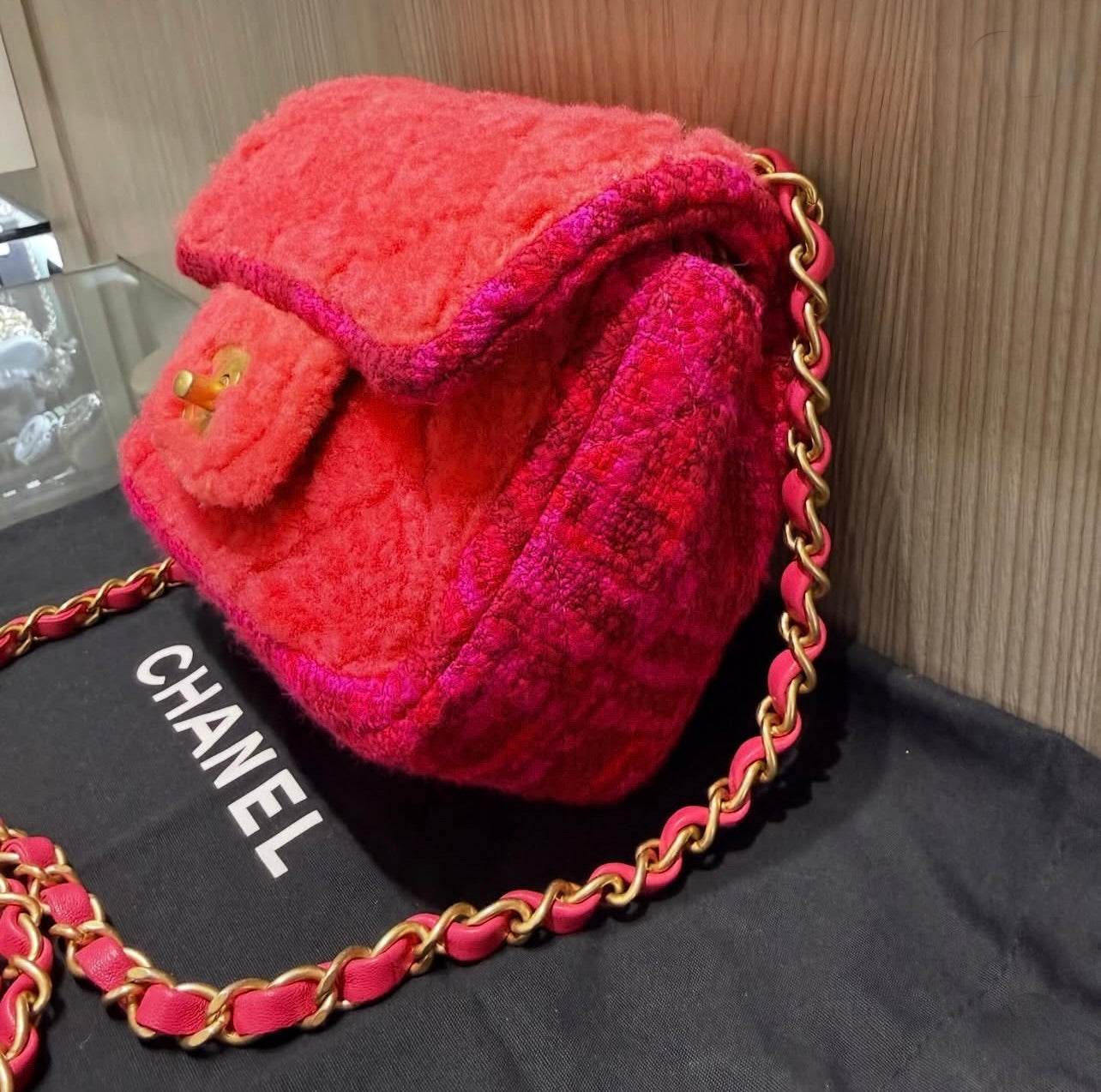 Pre-owned Chanel Shearling & Tweed Classic Square Mini Flap Bag in Fuchsia/Hot Pink (2020)
