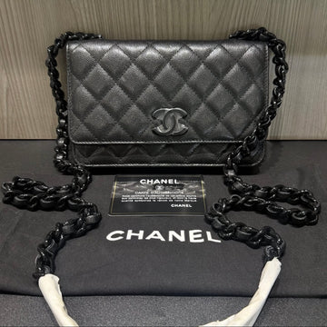 Unworn Chanel Black Caviar with Black Acrylic Hardware Wallet on Chain 30830341 with card (2020-2021) duster