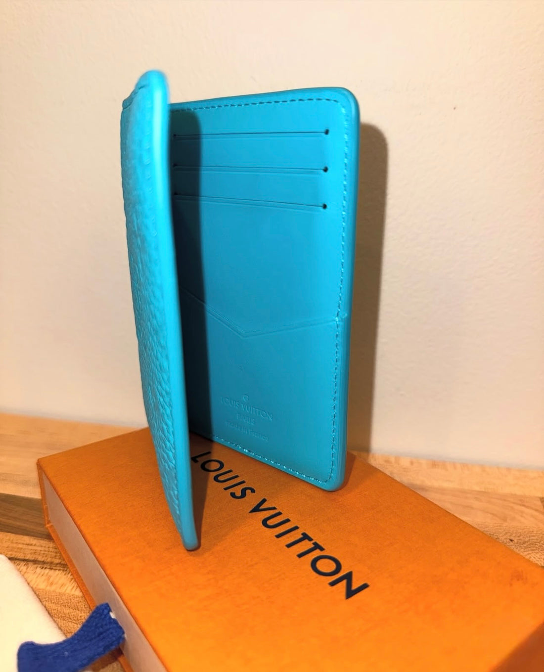 Pre-owned Louis Vuitton Turquoise Pocket Organizer Microchip Tourillon Leather