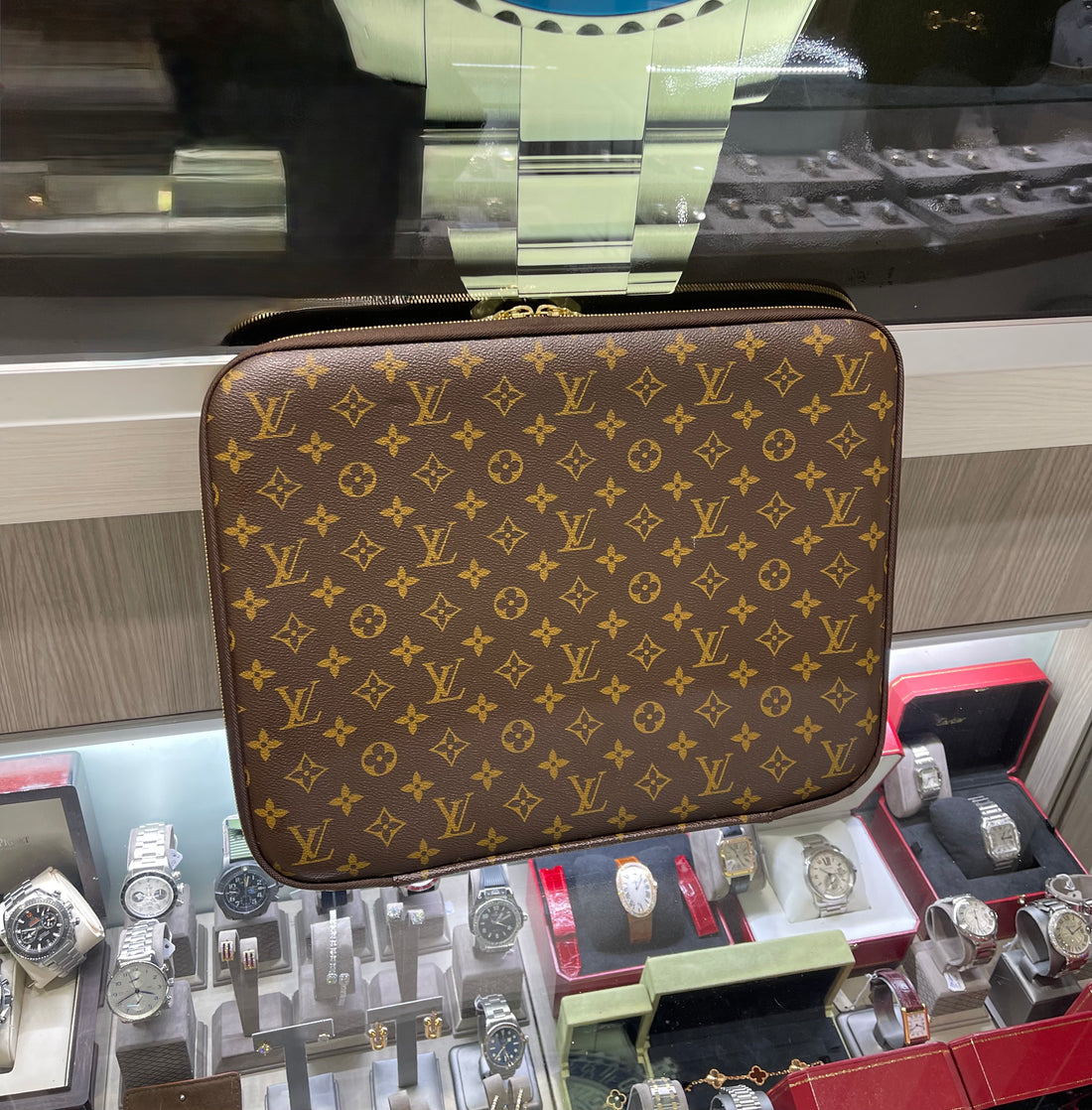 Pre-Owned - Louis Vuitton Monogram Padded 15-Inch Laptop Sleeve (2008)
