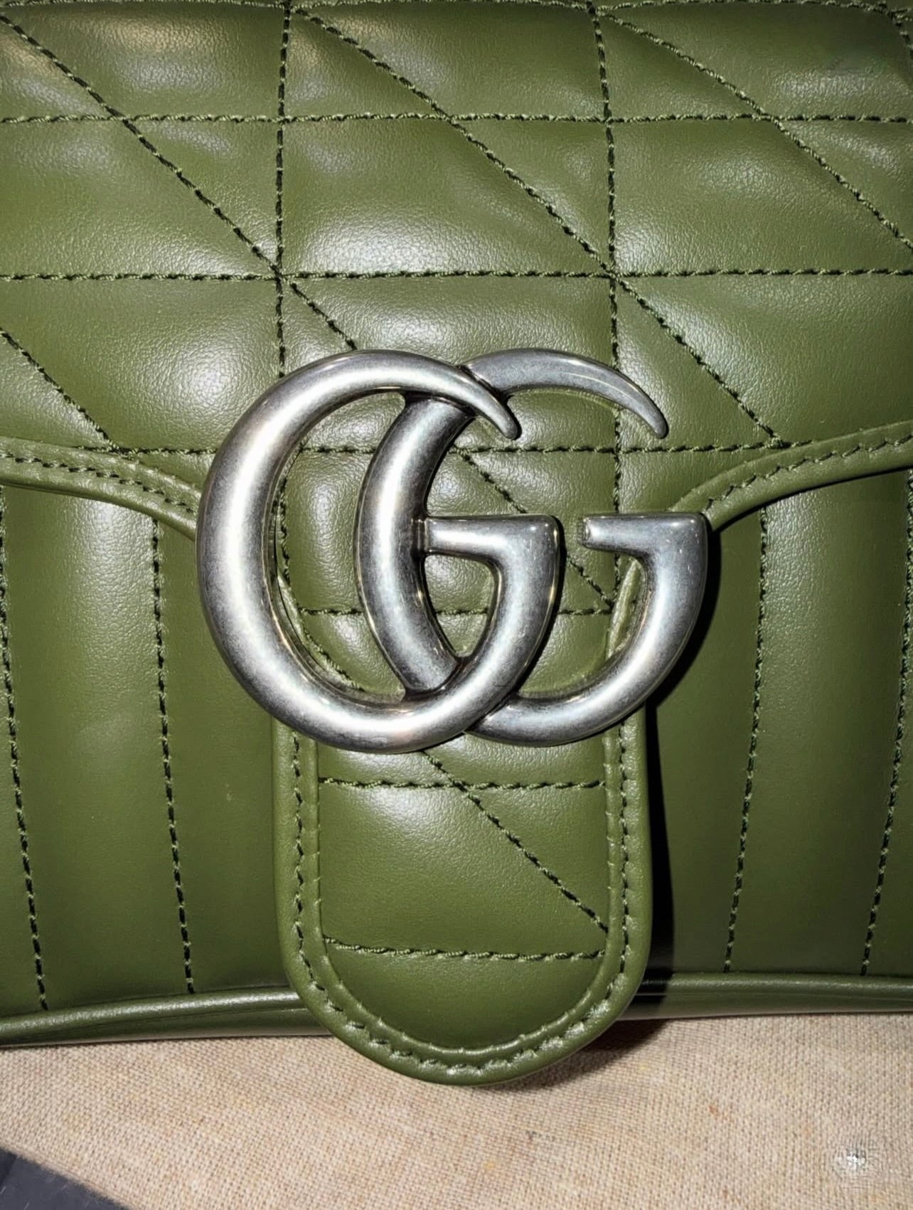 Pre-owned Gucci GG Marmont Matelasse Shoulder Bag in Army Green