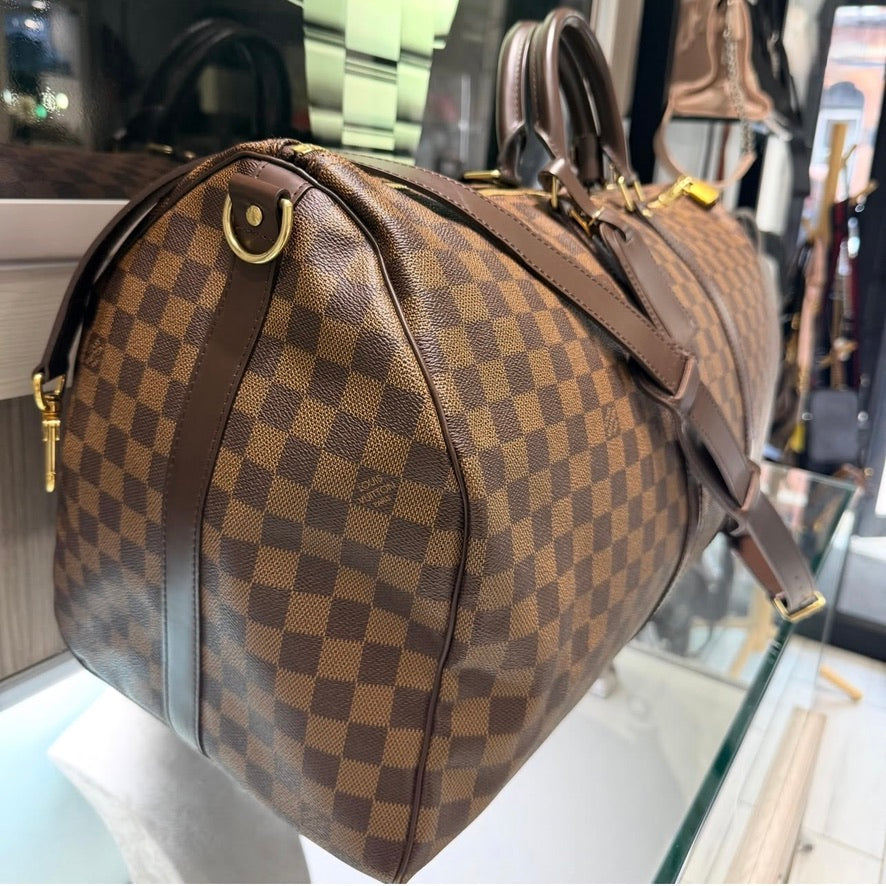 Pre-owned Louis Vuitton Keepall Bandoulière 55 in Damier Ebene (2015)