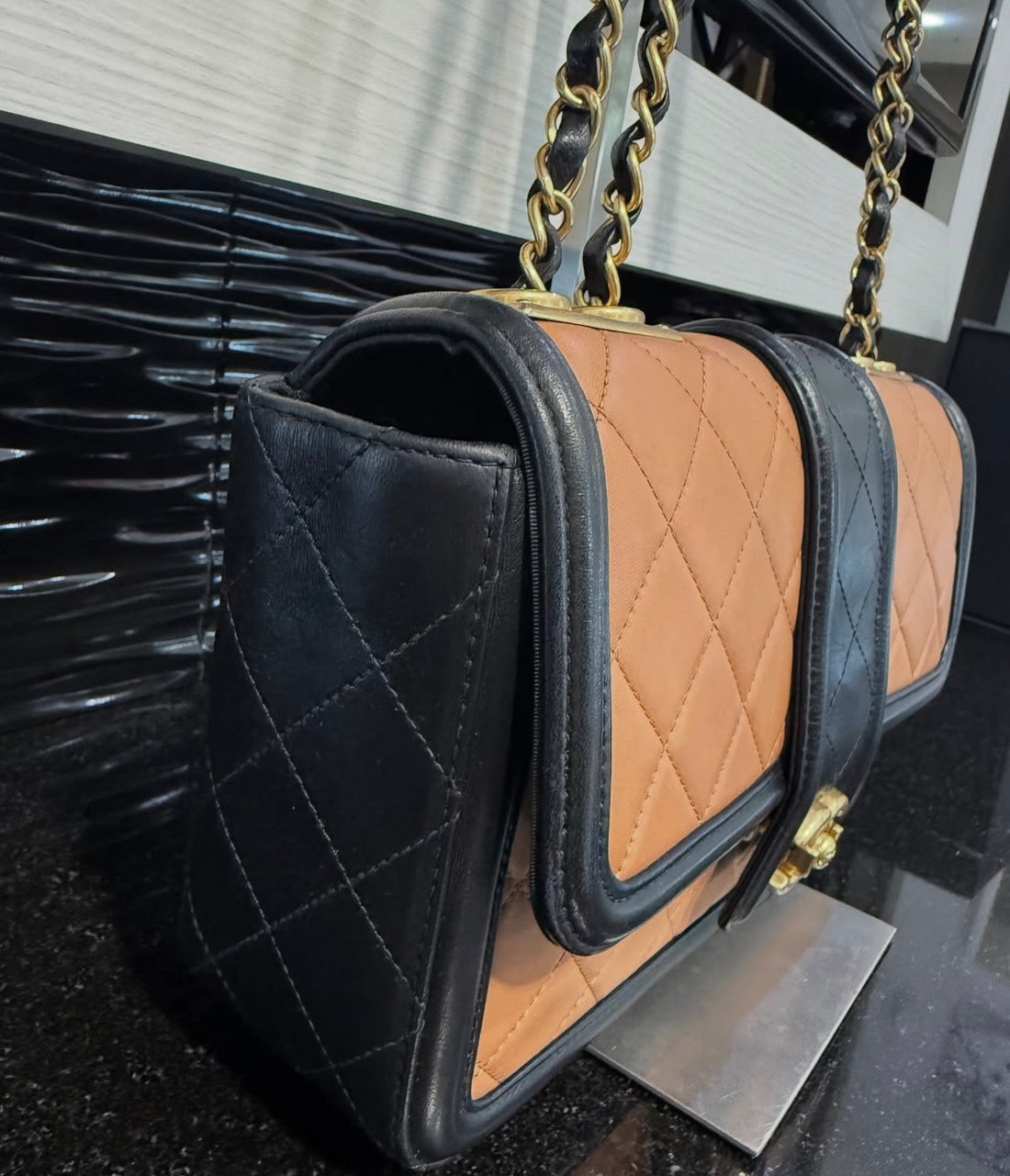 Pre-owned Chanel Elegant  two tone tan black single flap medium (2016 Collection)