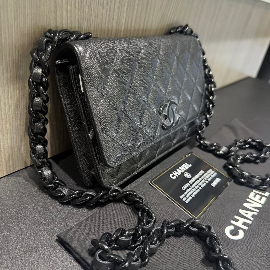 Unworn Chanel Black Caviar with Black Acrylic Hardware Wallet on Chain 30830341 with card (2020-2021) duster