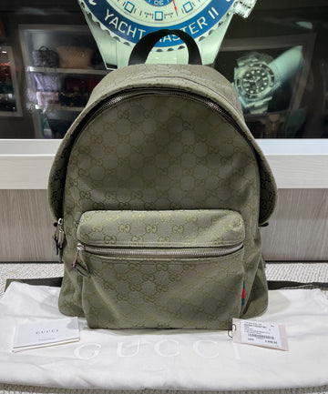 Pre-owned Gucci GG Canvas Medium Backpack Style 834464 - Forrest Green