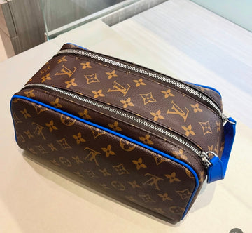 Pre-owned Louis Vuitton Doppkit Monogram Gaston Blue M12638