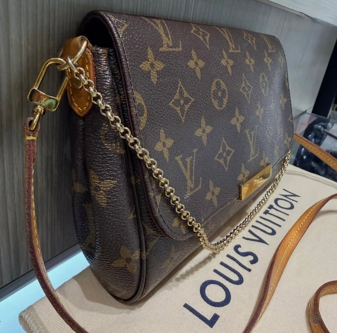 Pre-owned Louis Vuitton Favorite MM in Monogram Canvas (2018 Production)