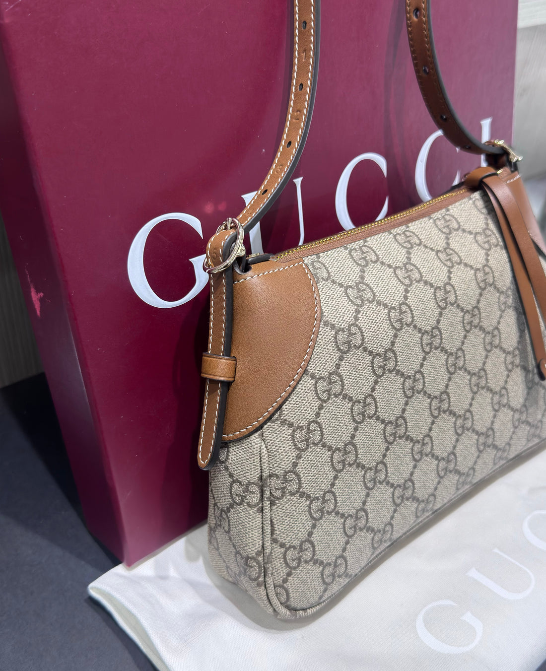 Pre-owned Gucci Supreme Small Emblem Crossbody (Model 815218) Like New