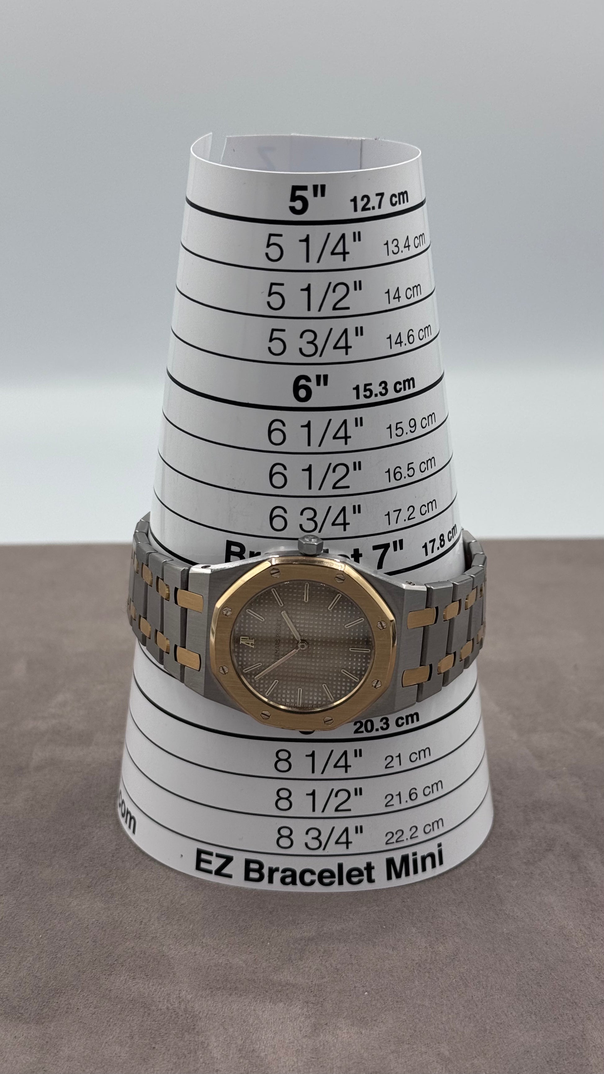 Pre-owned Audemars Piguet Royal Oak Ref. 56303SA (33mm) Champagne Dial (1994)