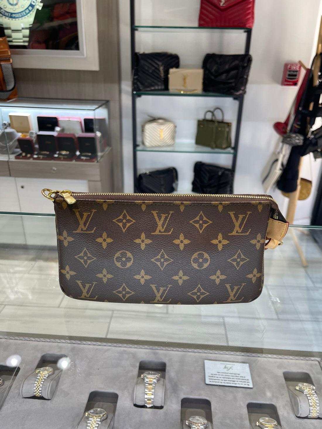 Pre-Owned Louis Vuitton Monogram Pochette Accessories NM
