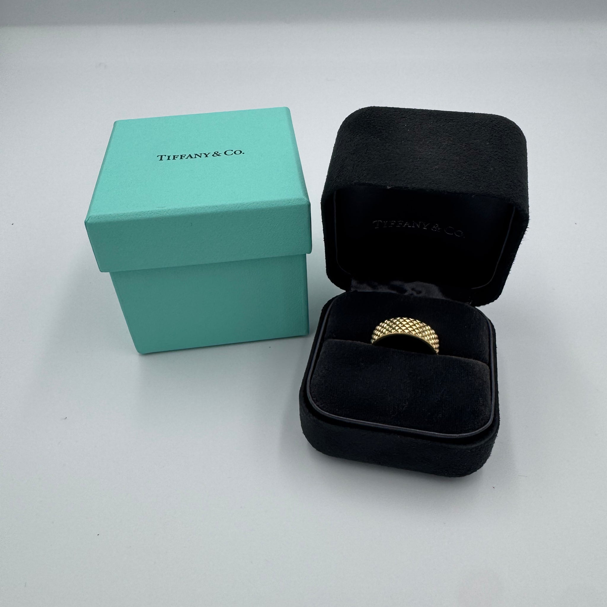 Pre-owned Tiffany Yellow Gold Diamond Point Wide Ring 8.5 size