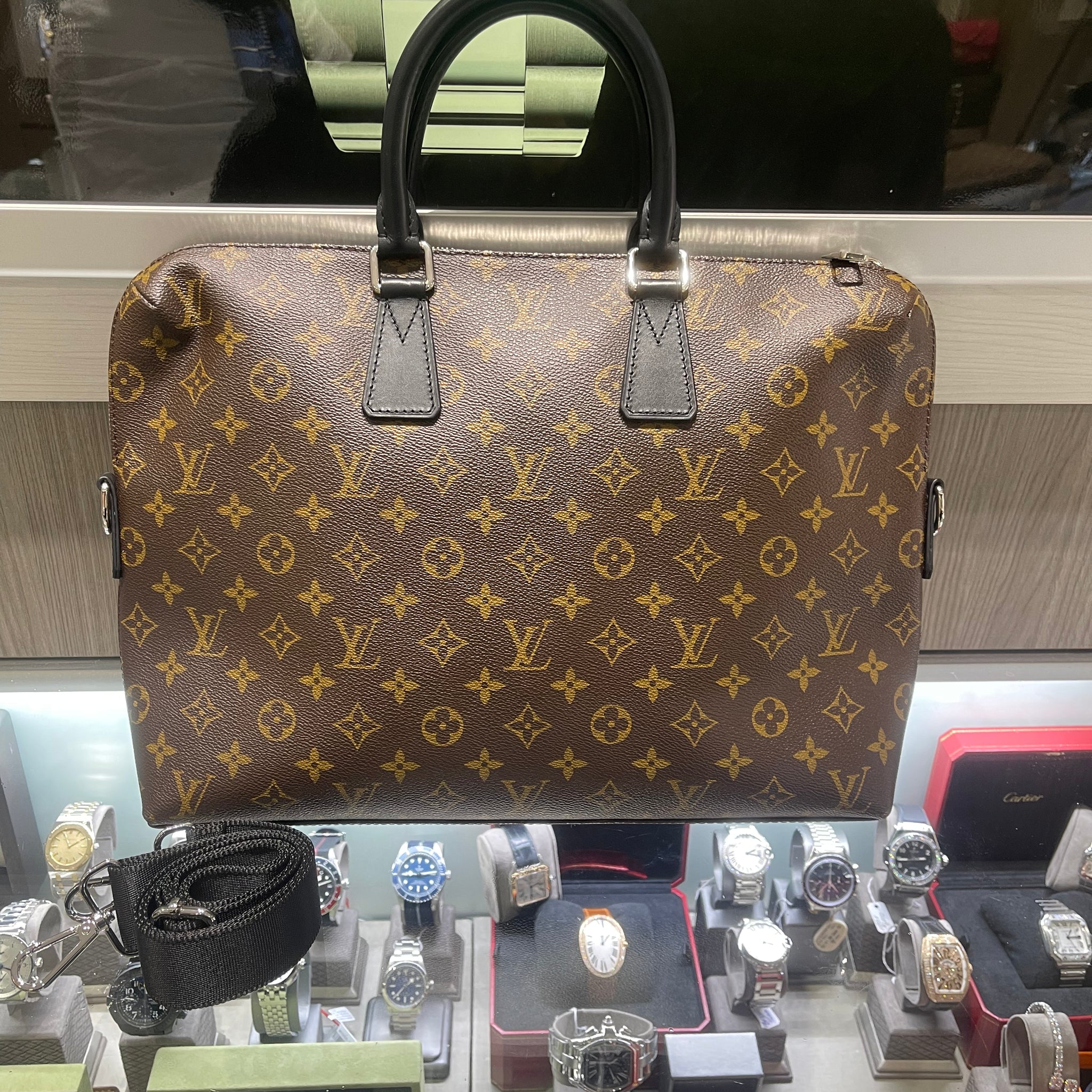 Pre-owned Louis Vuitton Porte Documents Jour (2013)