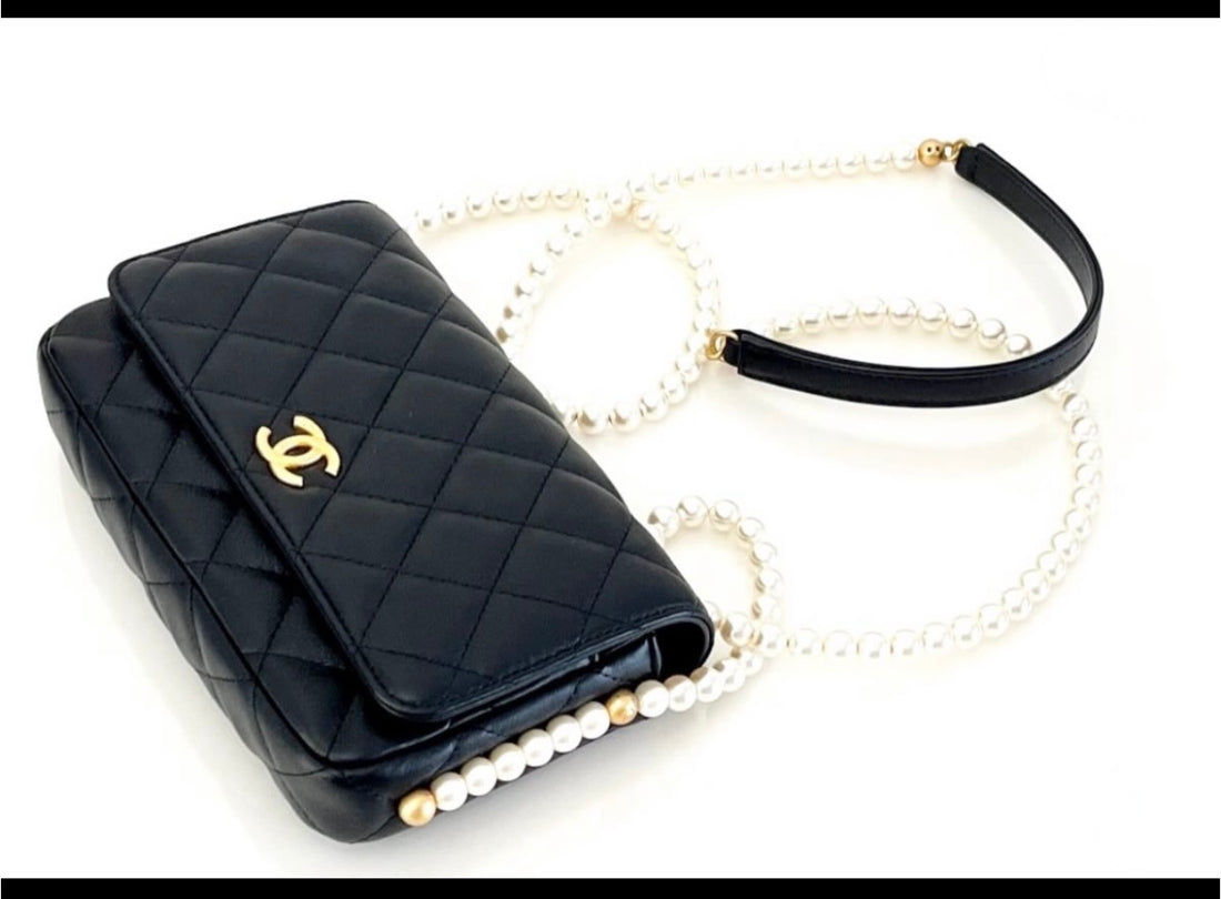 Pre-owned Chanel “All About Pearls” Wallet on Chain Crossbody Bag (2021)