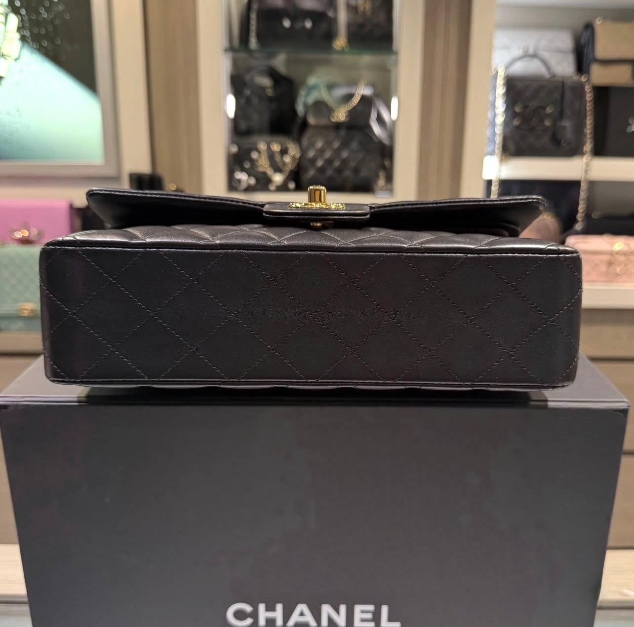 Pre-owned Chanel Black Medium Classic Double Flap Bag w/ GHW
