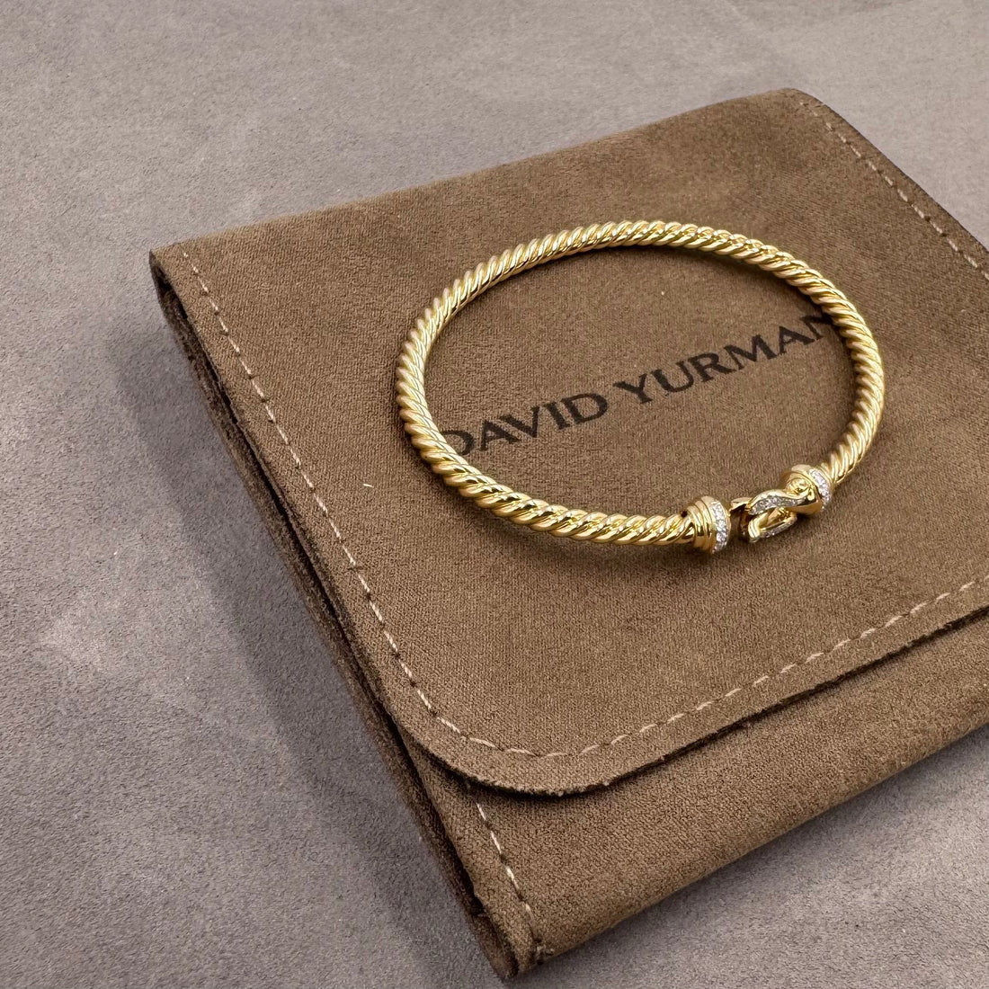 Pre-owned David Yurman Buckle Cablespira® Bracelet in 18K Yellow Gold with Diamonds (3.5mm, Size M)