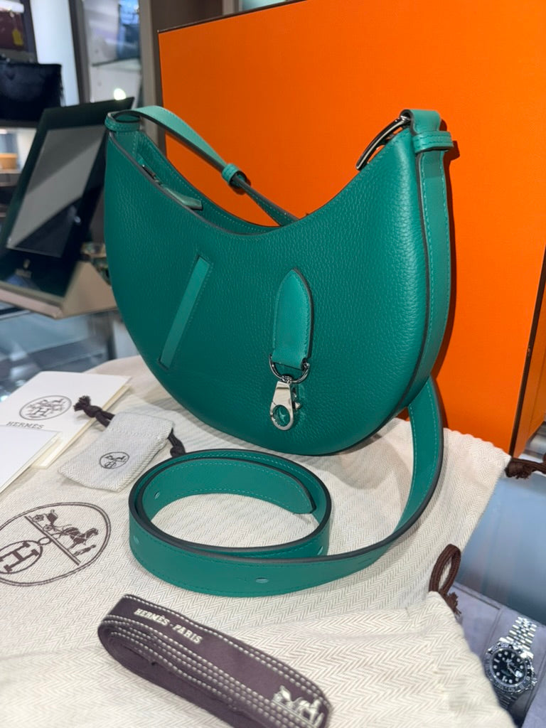 Unworn Hermes Sac P'tit Arcon Togo Leather Shoulder Bag (2024)