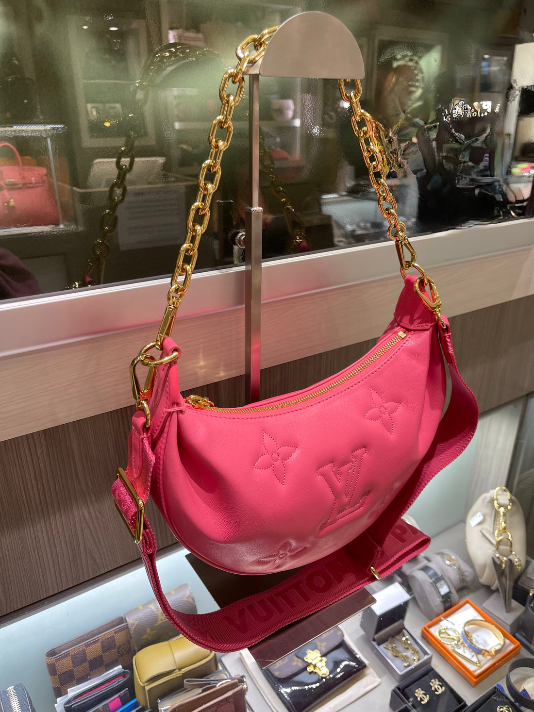 Pre-owned Louis Vuitton Bubblegram Over The Moon Shoulder Bag in Dragon Fruit