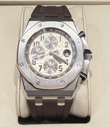 Pre-Owned Audemars Piguet Royal Oak Offshore Chronograph “Safari” 42mm Stainless Steel – Ref. 26470ST.OO.A801CR.01 (2015)