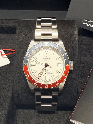 Pre-owned Tudor Black Bay GMT "Pepsi" Opaline Dial - Ref. M79830RB-0010 | 2024 Complete Set
