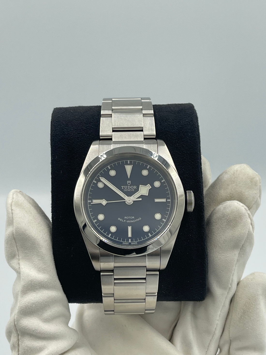 Pre-owned Tudor Black Bay Blue Dial w/Card dated 8-25-2021 ref.79540