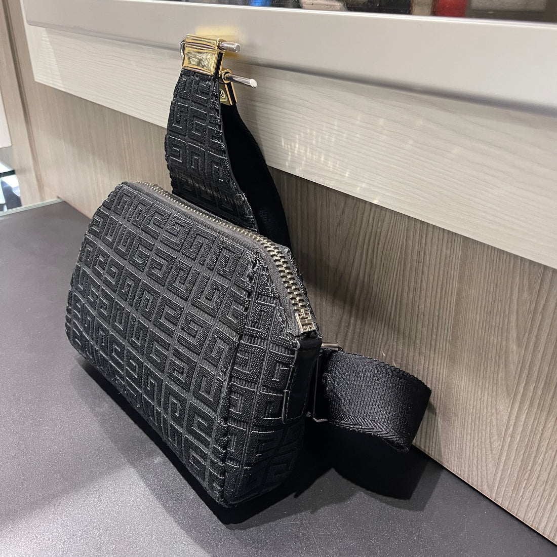 Pre-Owned Givenchy Men’s Antigona U Monogram Crossbody Bag