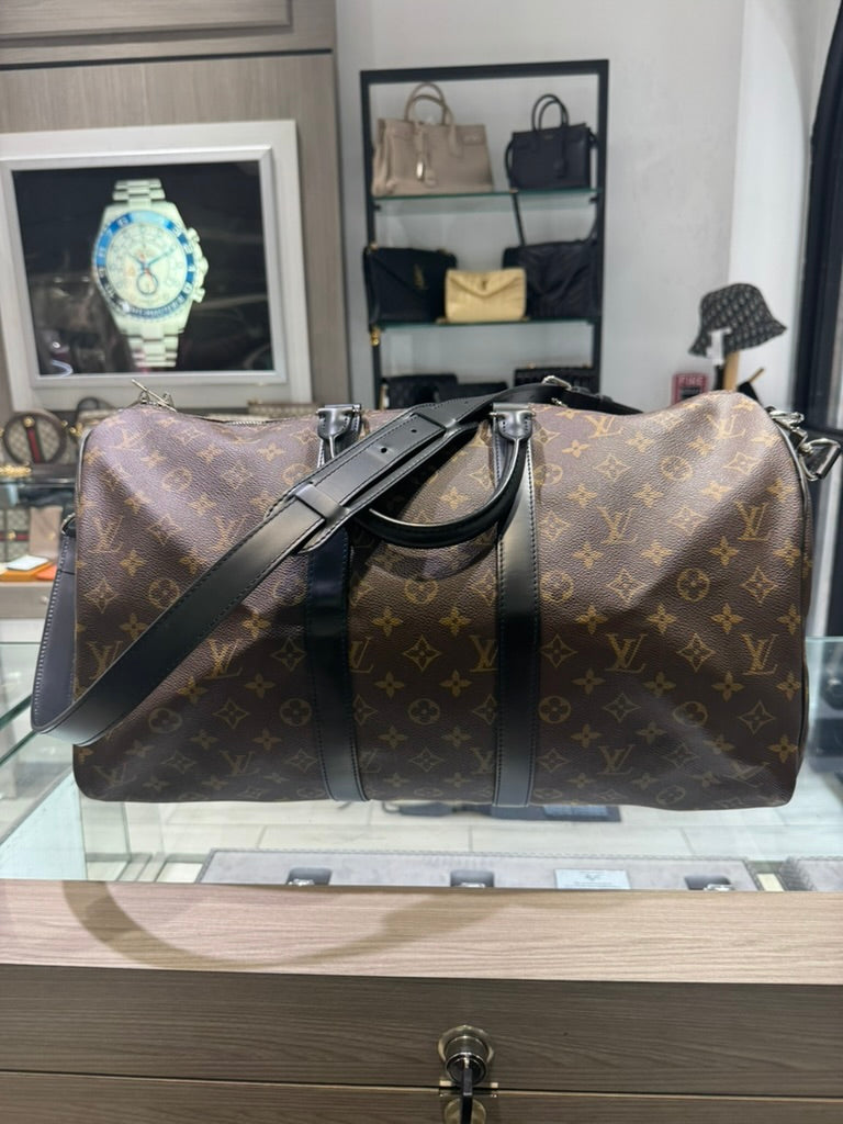 Pre-owned Louis Vuitton Keepall 45 Bandoliere Monogram macassar with strap