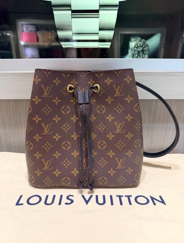 Pre-owned Louis Vuitton NéoNoé MM Monogram Bucket Bag Black Leather Trim (2019)