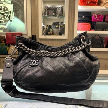 Pre-owned Chanel Distressed Calfskin Large Coco Pleats Hobo (2012)