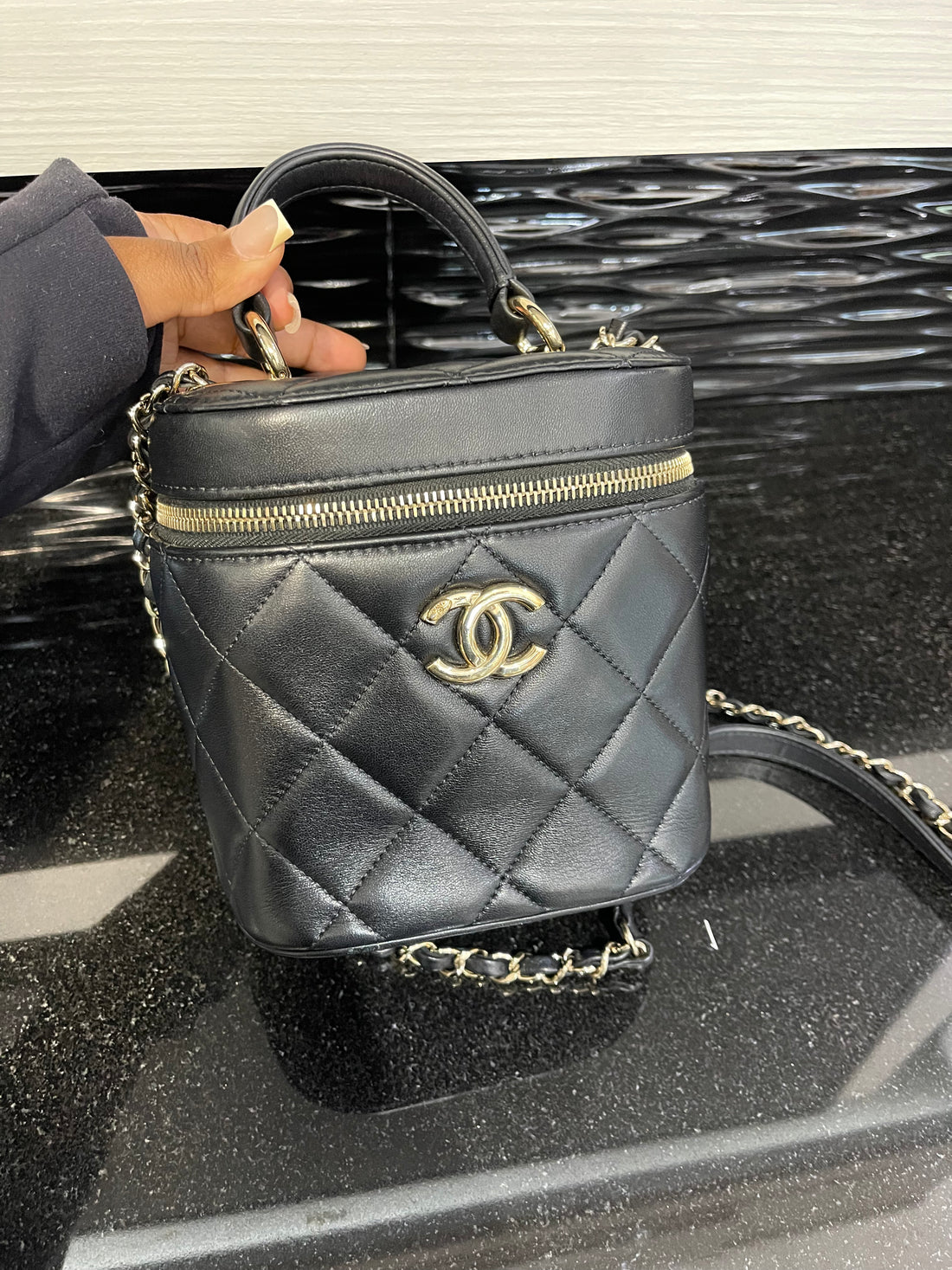 Pre-owned Chanel Trendy Top Handle Vanity Black Lambskin GHW (2020)