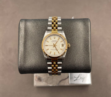Pre-owned Rolex Ladies-Datejust 31mm ref.68273 Ivory Comp Index Dial Fluted Bezel on Jubilee w/Box & Papers (1996)