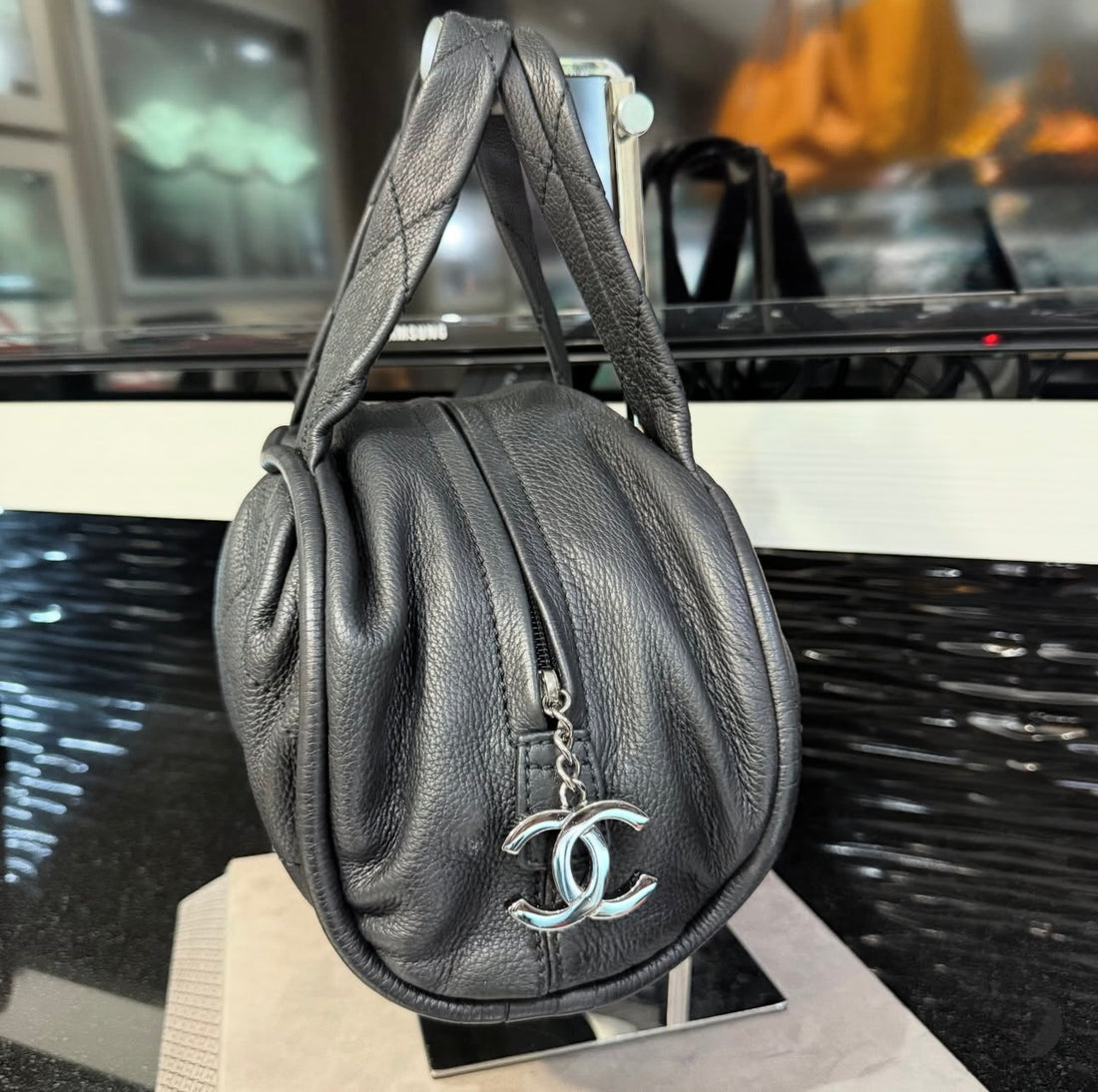 Pre-owned CHANEL Le Marais Black Deerskin Quilted Leather Bowler Bag (2005–2006 Collection)