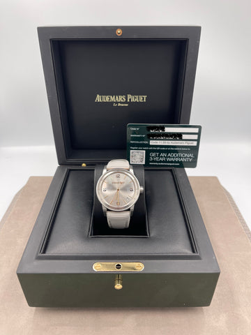 Pre-owned Audemars Piguet CODE 11.59 41mm ref.15210CR Silver Dial 18k White & Rose Gold Grey Strap w/Box & Card (2021)