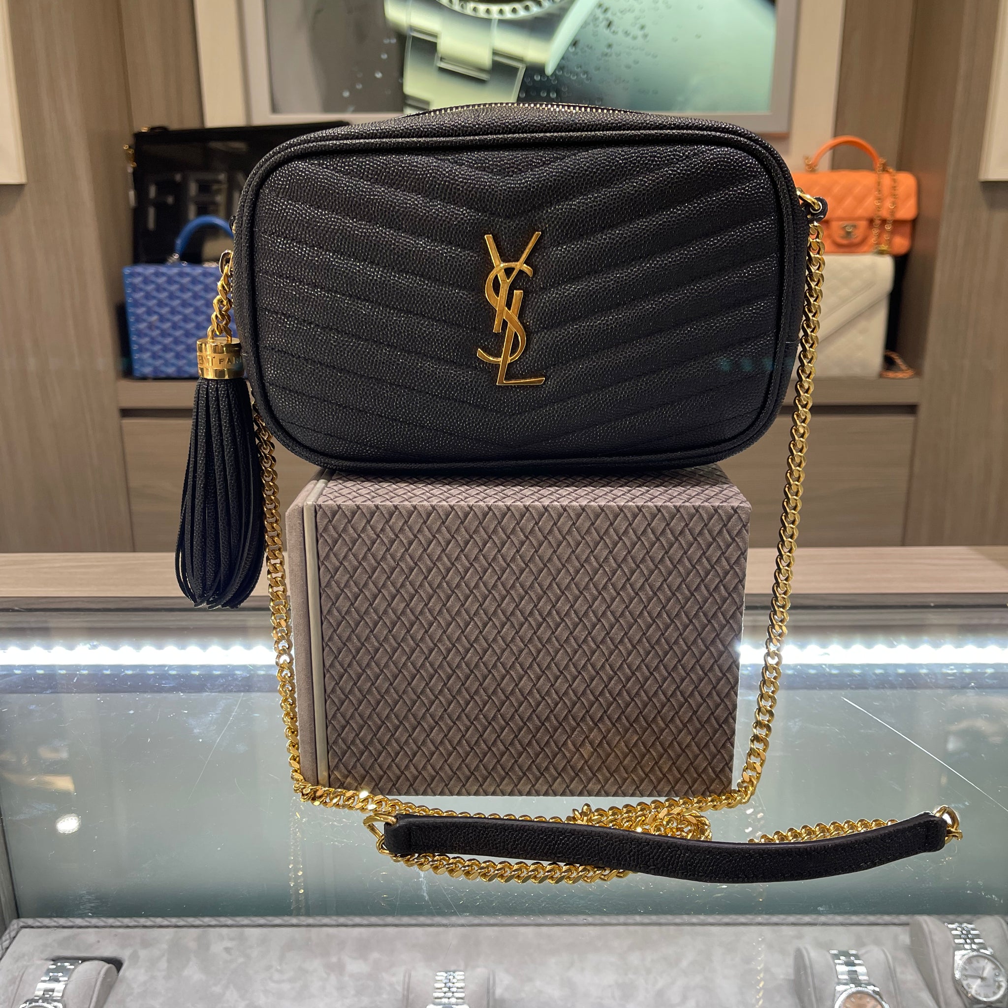 Pre-owned YSL Saint Laurent Grain De Poudre Matelassé Mini Lou Camera Bag in Black (2020)