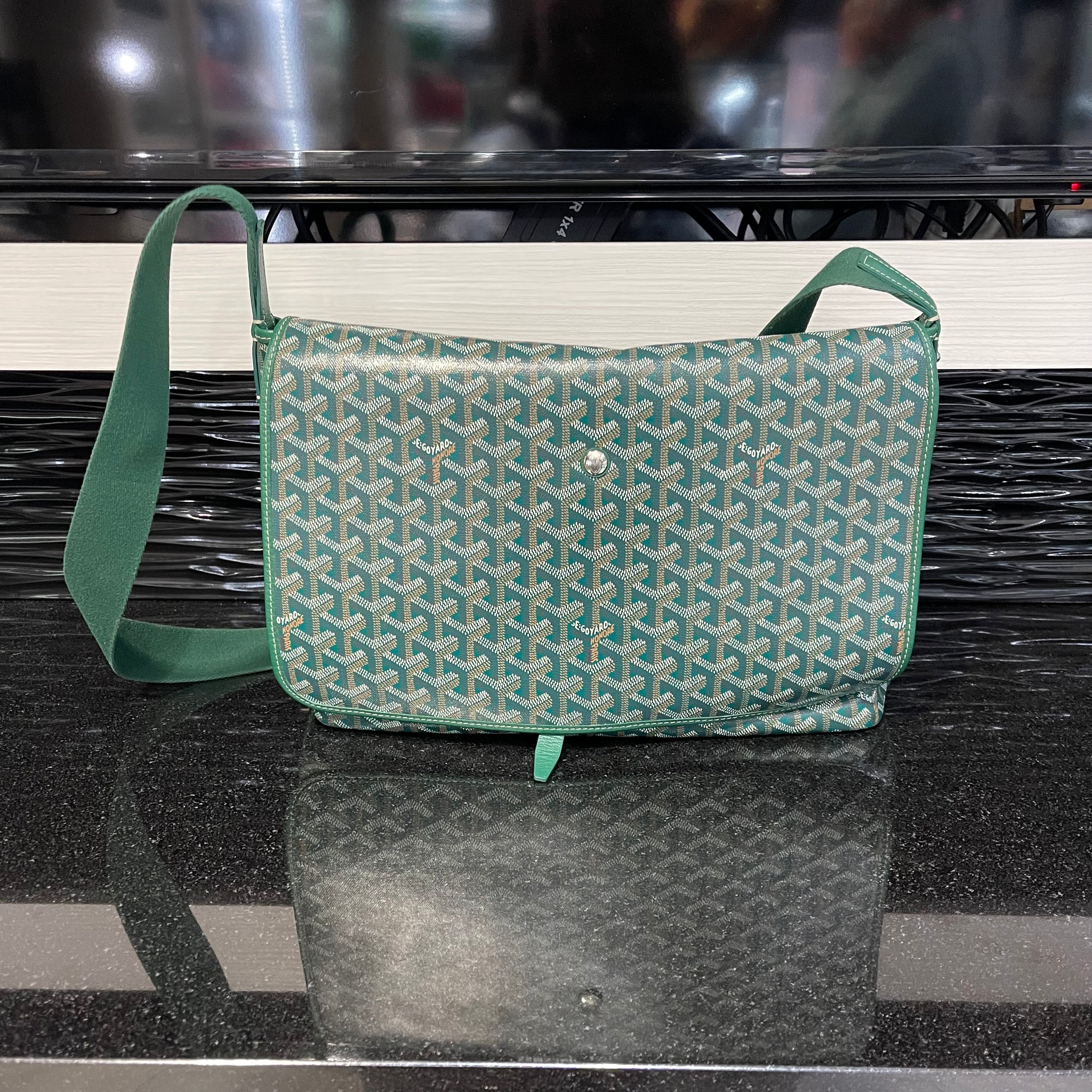 Pre-owned Goyard Green Capetien Messenger (2021)