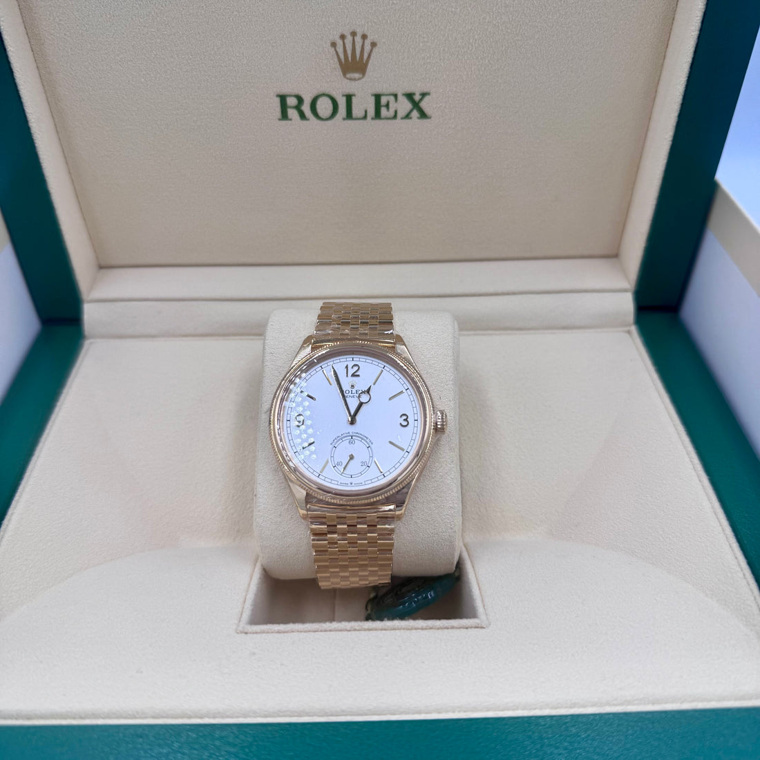 Unworn Rolex 1908 White Dial Yellow Gold Settimo Bracelet  ref.52508 Box & Papers 2025