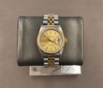Pre-owned Rolex Men's Datejust 36mm ref.16233 Champagne Index Dial Fluted Bezel on Jubilee w/Box