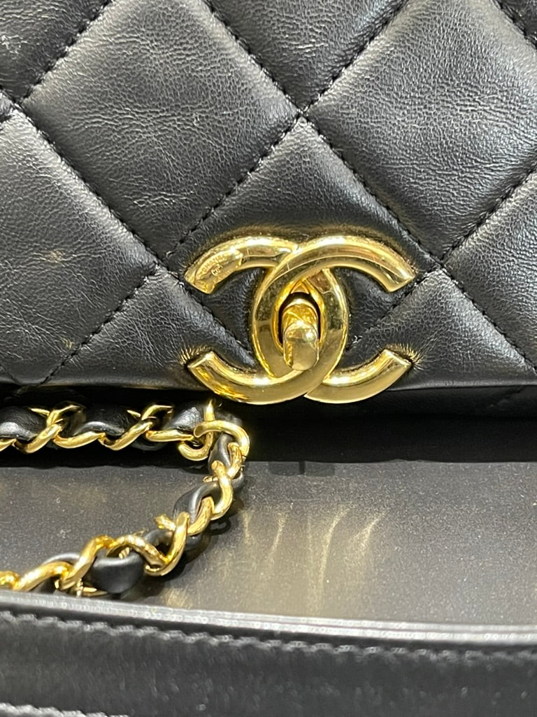 Pre-owned Chanel Color Match Flap Bag Quilted Lambskin Crossbody Bag (2022)