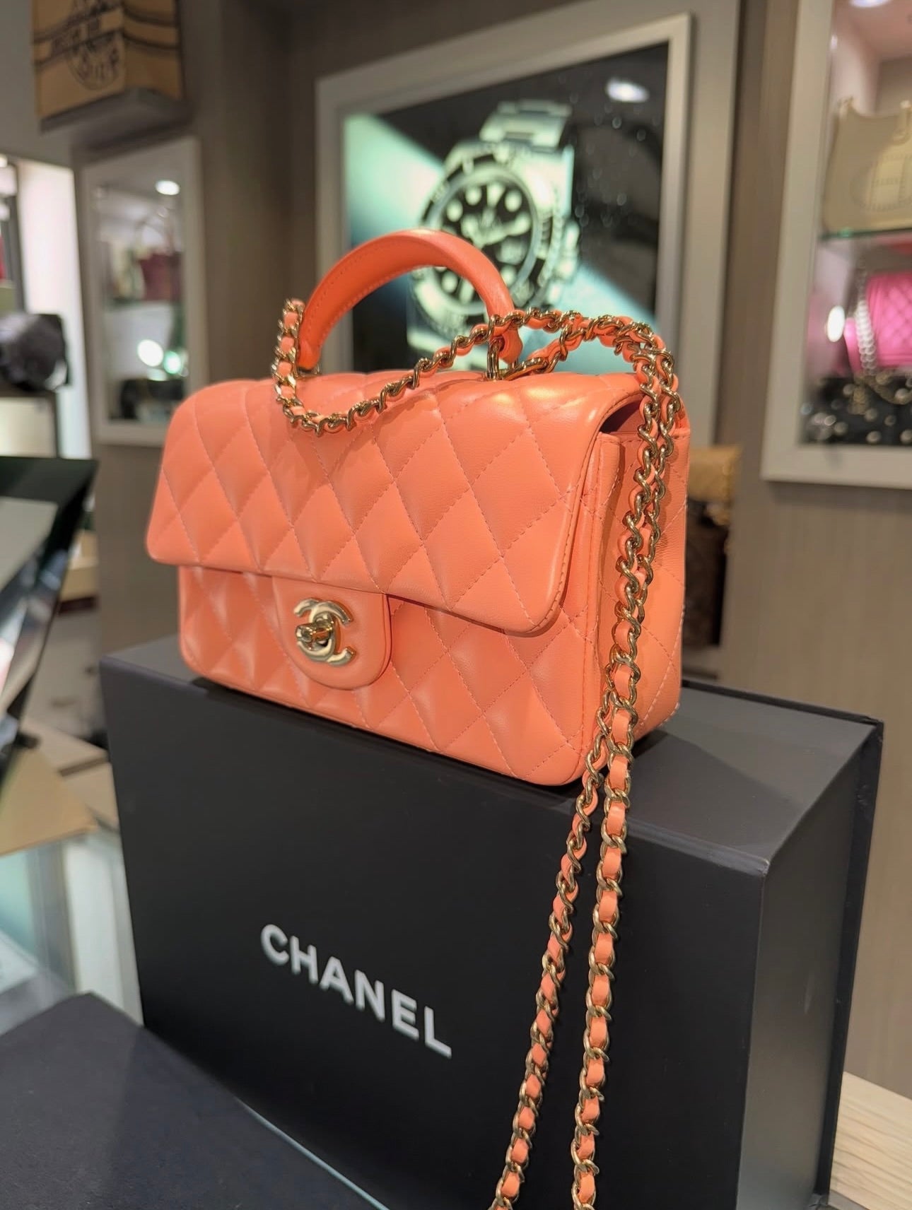 CHANEL メモワール・ド・ラ・モード Chanel Caviar Quilted Accordion Mademoiselle Flap Black 1685143