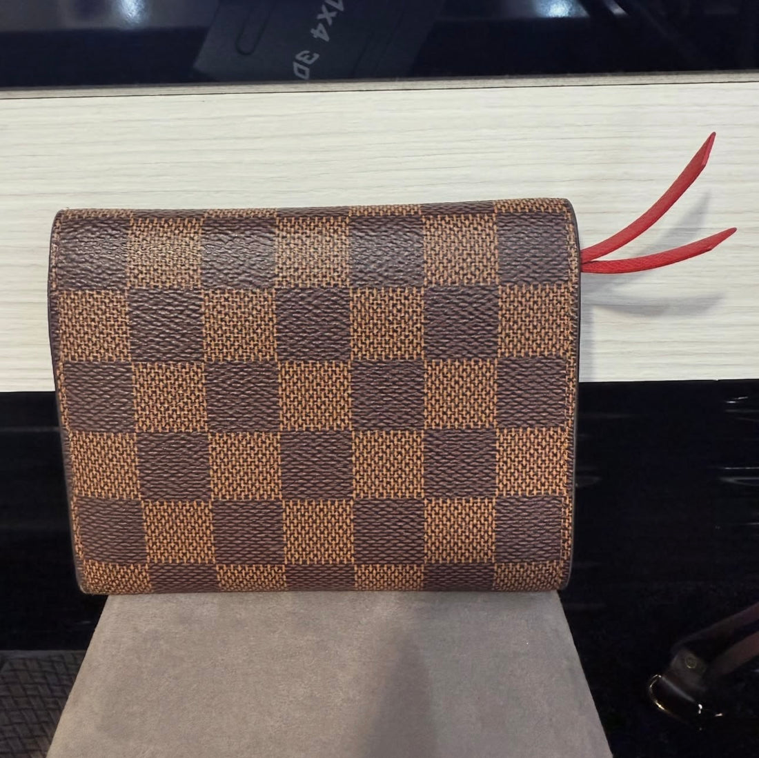 Pre-owned Louis Vuitton Victorine Compact Wallet Damier Ebene with Cerise Red Interior