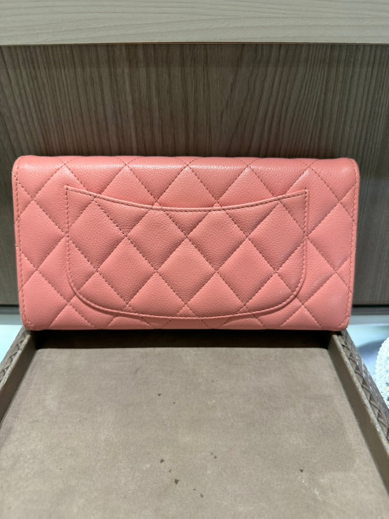Pre-owned Chanel Matelassé Tri-Fold Long Wallet