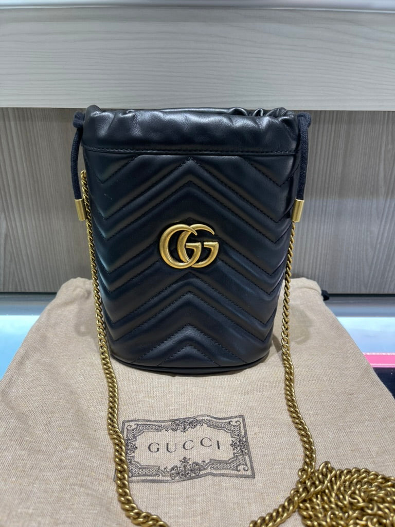Pre-owned Gucci GG Marmont Bucket Bag Mini Black Leather