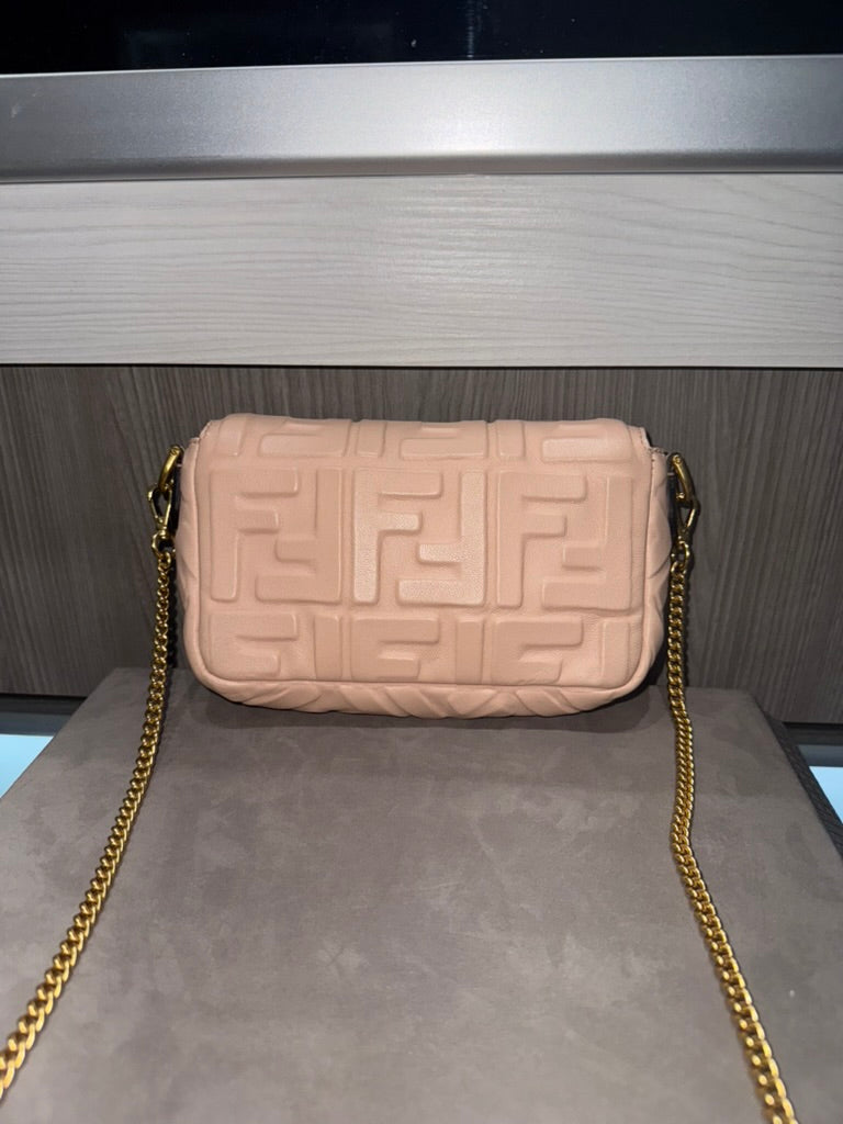 Pre-owned Fendi Mini Baguette Pale Pink Nappa Crossbody