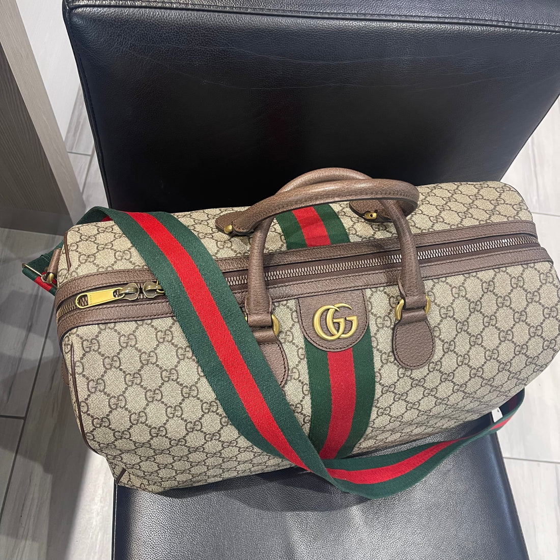 Pre-owned Gucci Ophidia Medium Weekender Duffle (Style 547953)