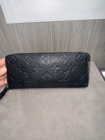 Pre-owned Louis Vuitton Clemence Black Empriente microchip wallet