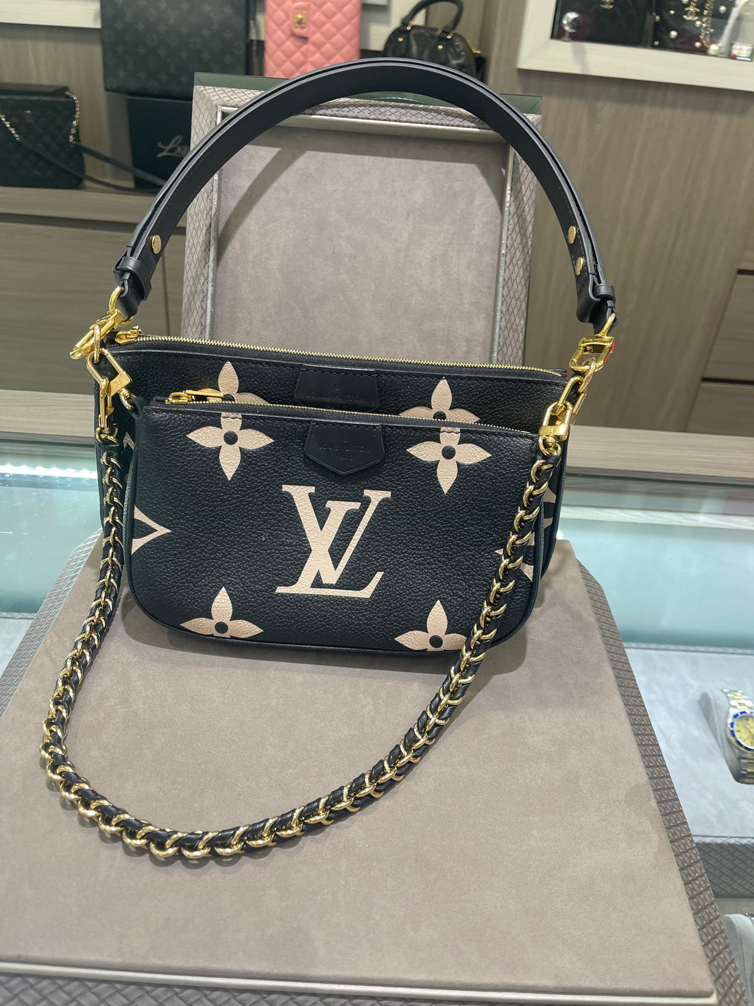 Pre-Owned Louis Vuitton Multi Pochette Accessories