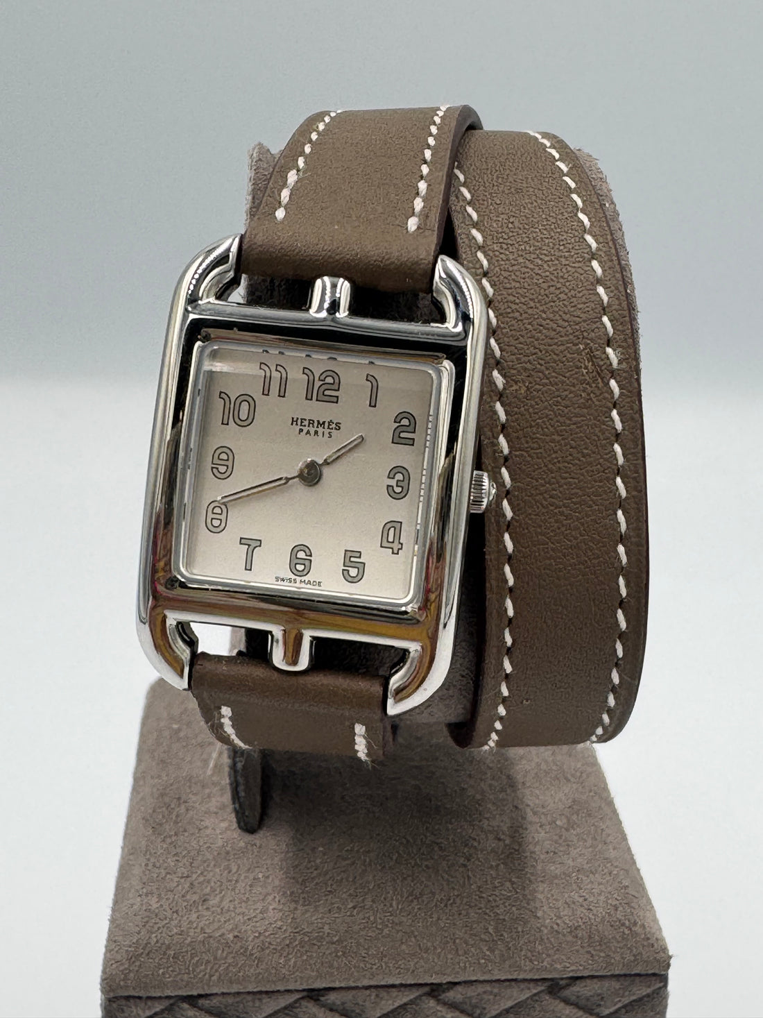 Pre-owned HERMES Cape Cod watch small model Strap Tan